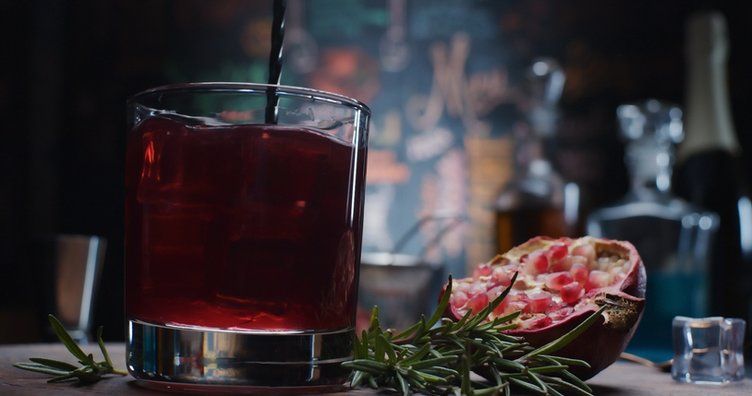 Uyanır uyanmaz bir bardak mucize etkisi yaratıyor! Damarları temizliyor, yüksek tansiyonu bitiriyor 15