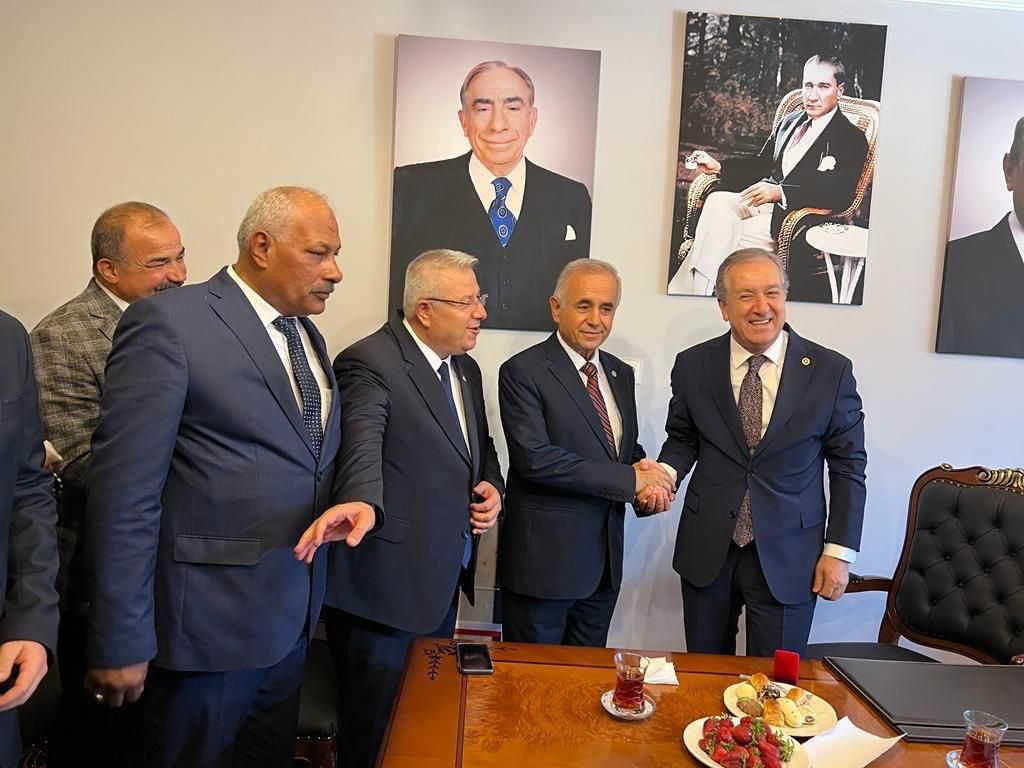 Bağımsız belediye başkanı MHP'ye katıldı 2