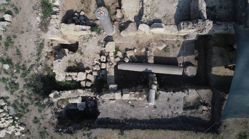 Anavarza Antik Kenti'nde gladyatör mezarlarına rastlandı 16