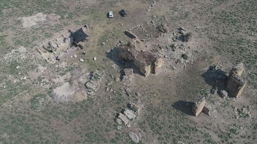 Anavarza Antik Kenti'nde gladyatör mezarlarına rastlandı 20