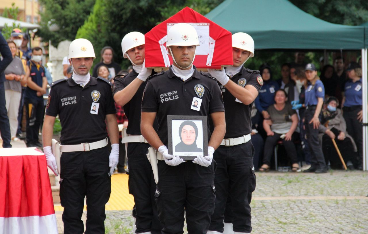 Giresun'daki lunaparkta facia! 28 yaşındaki polis hayatını kaybetti 6