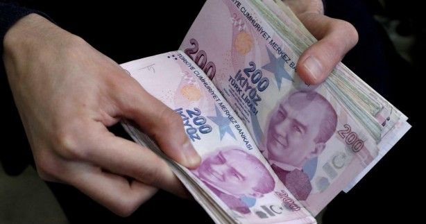 Tanımadığı kişilerce hesabına her gün 5 bin lira yatıyor! Elazığ'da akılalmaz olay 3
