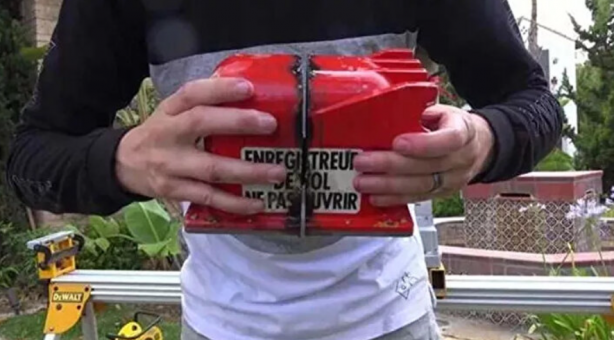 Kara kutuyu açtılar! İçinden bakın ne çıktı... İlk kez dünya ile paylaştılar 12