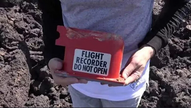 Kara kutuyu açtılar! İçinden bakın ne çıktı... İlk kez dünya ile paylaştılar 2