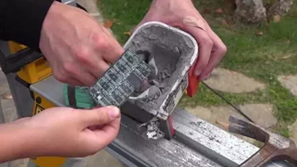 Kara kutuyu açtılar! İçinden bakın ne çıktı... İlk kez dünya ile paylaştılar 20