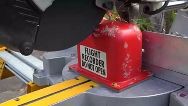 Kara kutuyu açtılar! İçinden bakın ne çıktı... İlk kez dünya ile paylaştılar 5