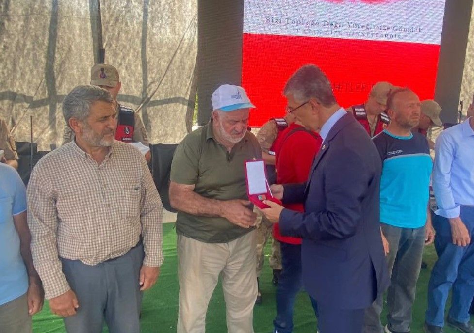 MHP'li Kamil Aydın: MHP’nin üretken belediyeciliğini İspirli hemşehrilerimizle tanıştırdık 9