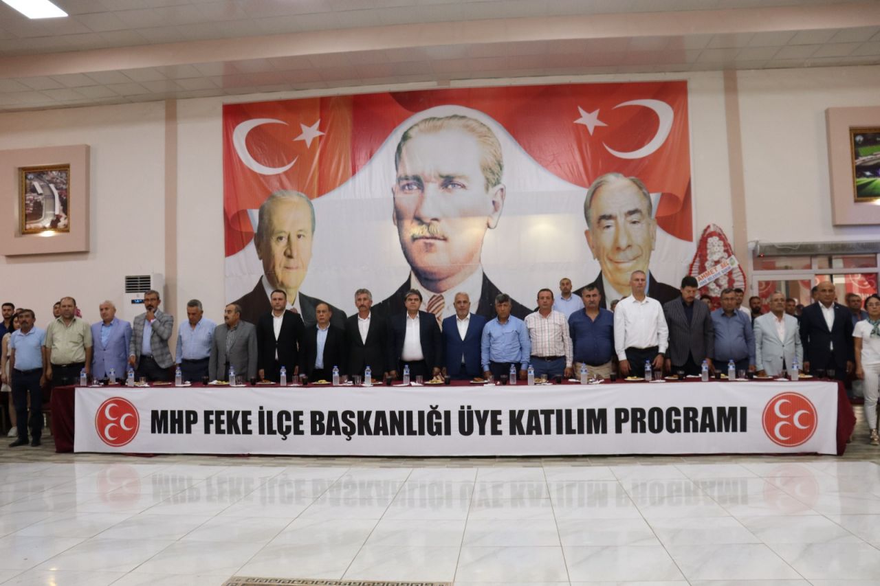 Fekede MHP’ye katılan 250 kişi için  rozet takma etkinliği düzenlendi 4