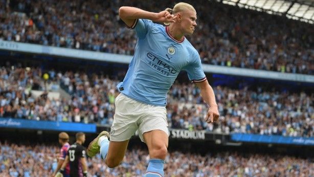 Paralar havada uçuştu! Dünyaya damga vuran transferler 4