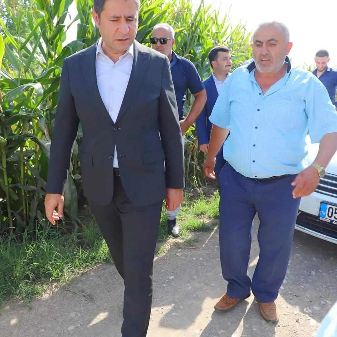 MHP heyeti doğal afet yaşayan Kazova bölgesinde 10