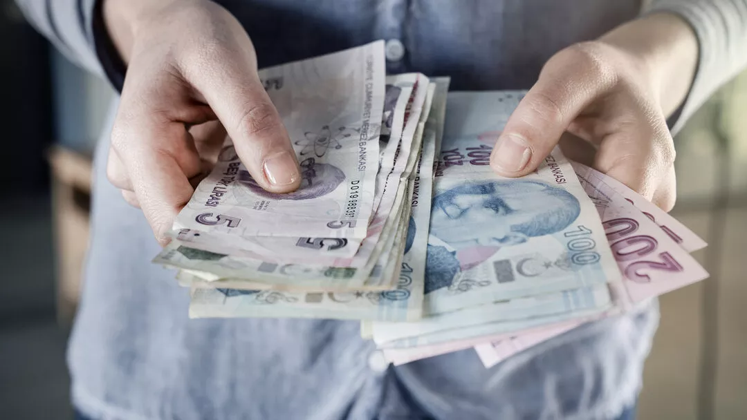 En düşük emekli ve memur maaşı ne kadar olur? 10 bin 500 liraya yaklaşıyor: İşte maaş tablosu! 8