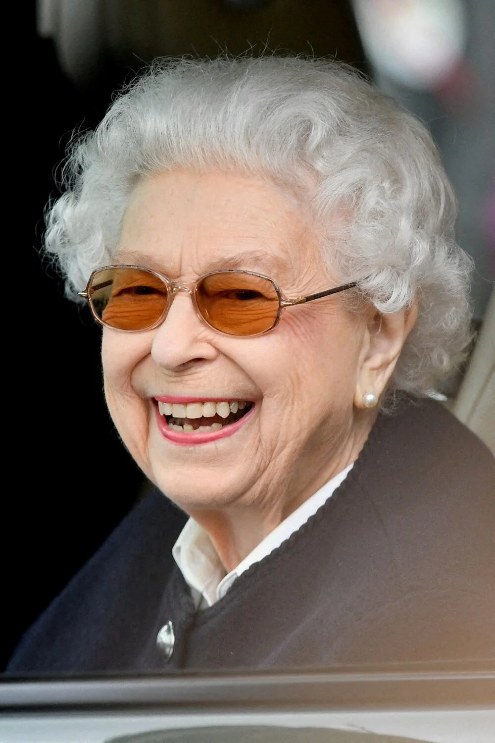 96 yaşındaki İngiltere Kraliçesi 2. Elizabeth hayatını kaybetti! 10 günlük yas başladı 20