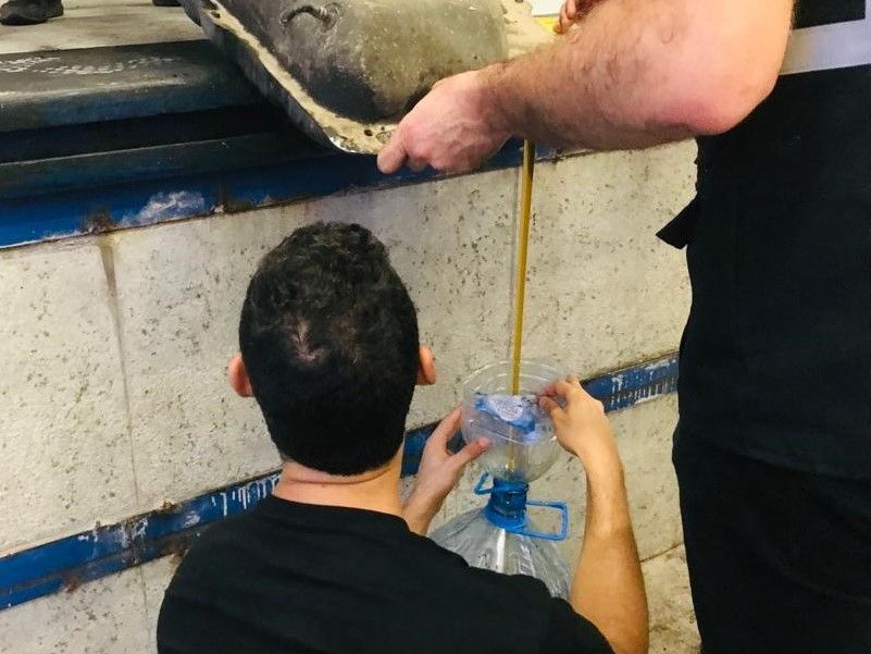 Böyle kaçakçılık görülmedi! Tırın deposundan çıktı 6