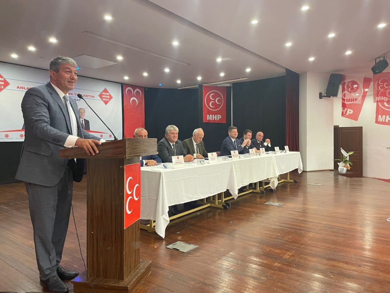 Bizim derdimiz millet, 6'lı masanın derdi rant 1