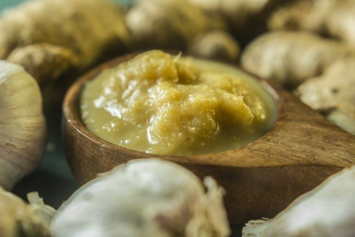 Geçmek bilmeyen öksürüğü bıçak gibi kesiyor! Etkisi bir şişe öksürük şurubuna bedel… 32