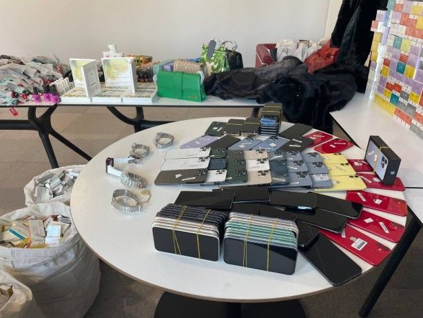 Havalimanında ele geçirildi! Değer 26 milyon TL 3