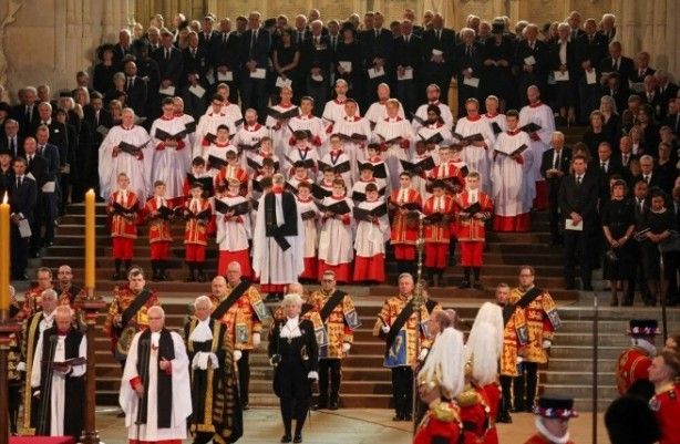 Kraliçe’nin faturası ağır oldu! ABD bile tepki gösterdi 3