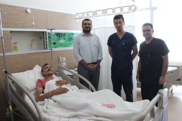 Doktorlar bile neler oluyor dedi! Mesanesinden 1 kilo taş çıktı 3