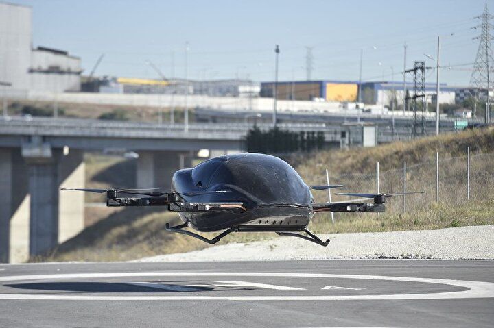 Görenler hayran kaldı: Uçan arabalar semalarda göründü! 4