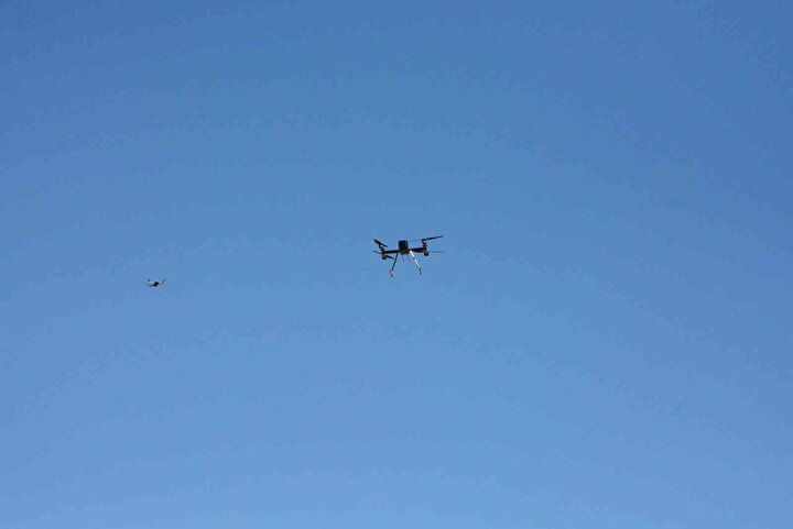 Görenler hayran kaldı: Uçan arabalar semalarda göründü! 6