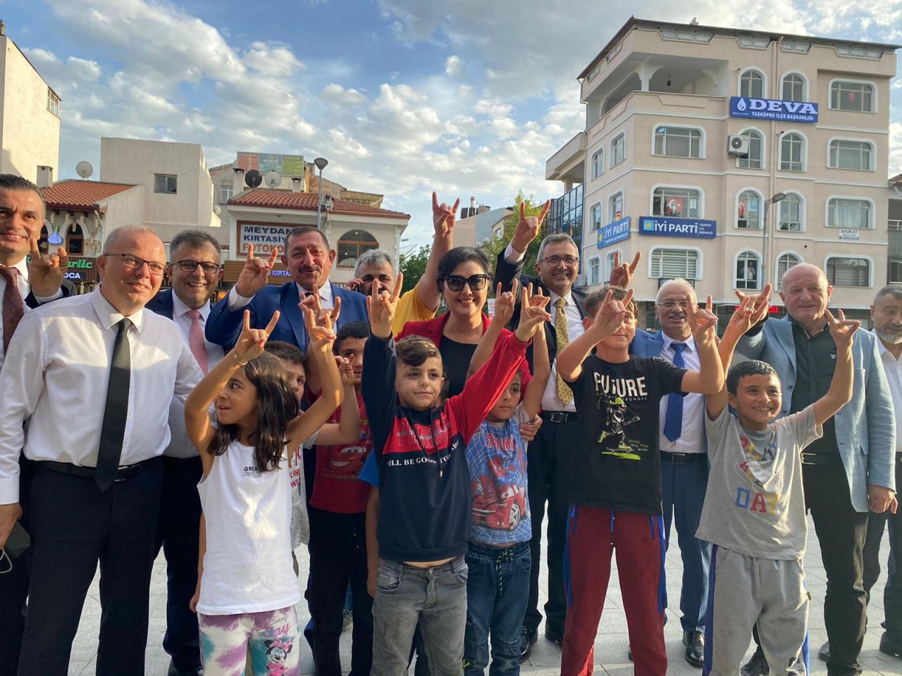 Milli duruşun karşısında olanlar, yenilgiden taraf olacak 11