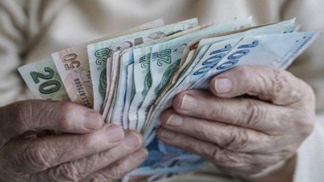Emeklilere müjde! Maaş promosyonları güncellendi: Banka banka emekli promosyonları... 4