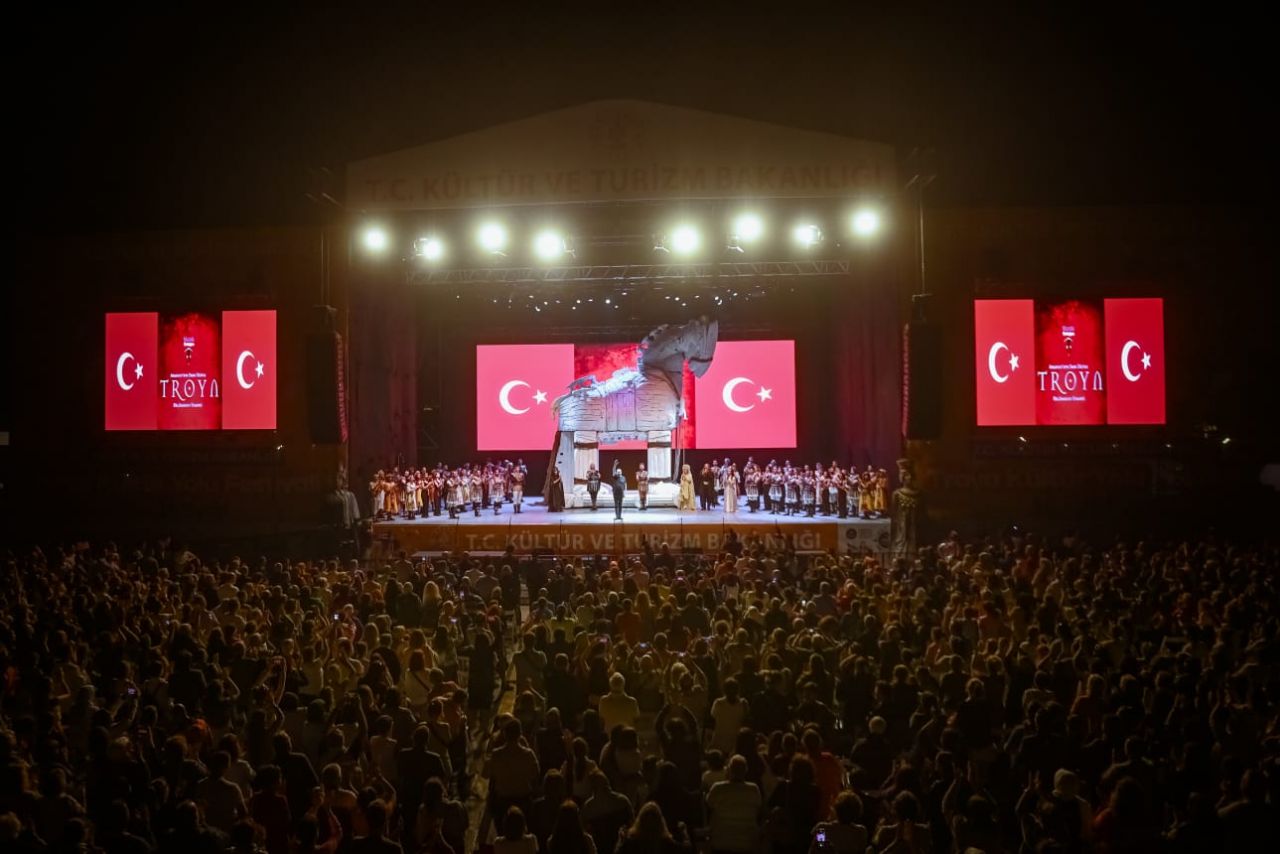 Troya Kültür Yolu Festivali coşkuyla başladı! İlk gün 25 bin kişi katıldı 2