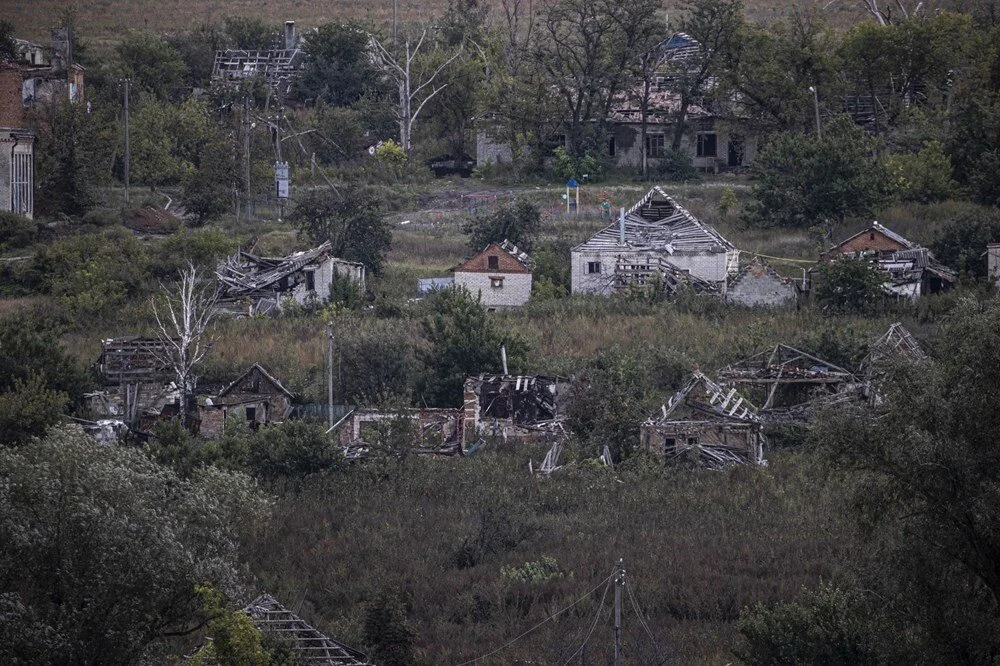 Savaşta yok olan köy: Kamiyanka köyü yerle bir oldu! 1
