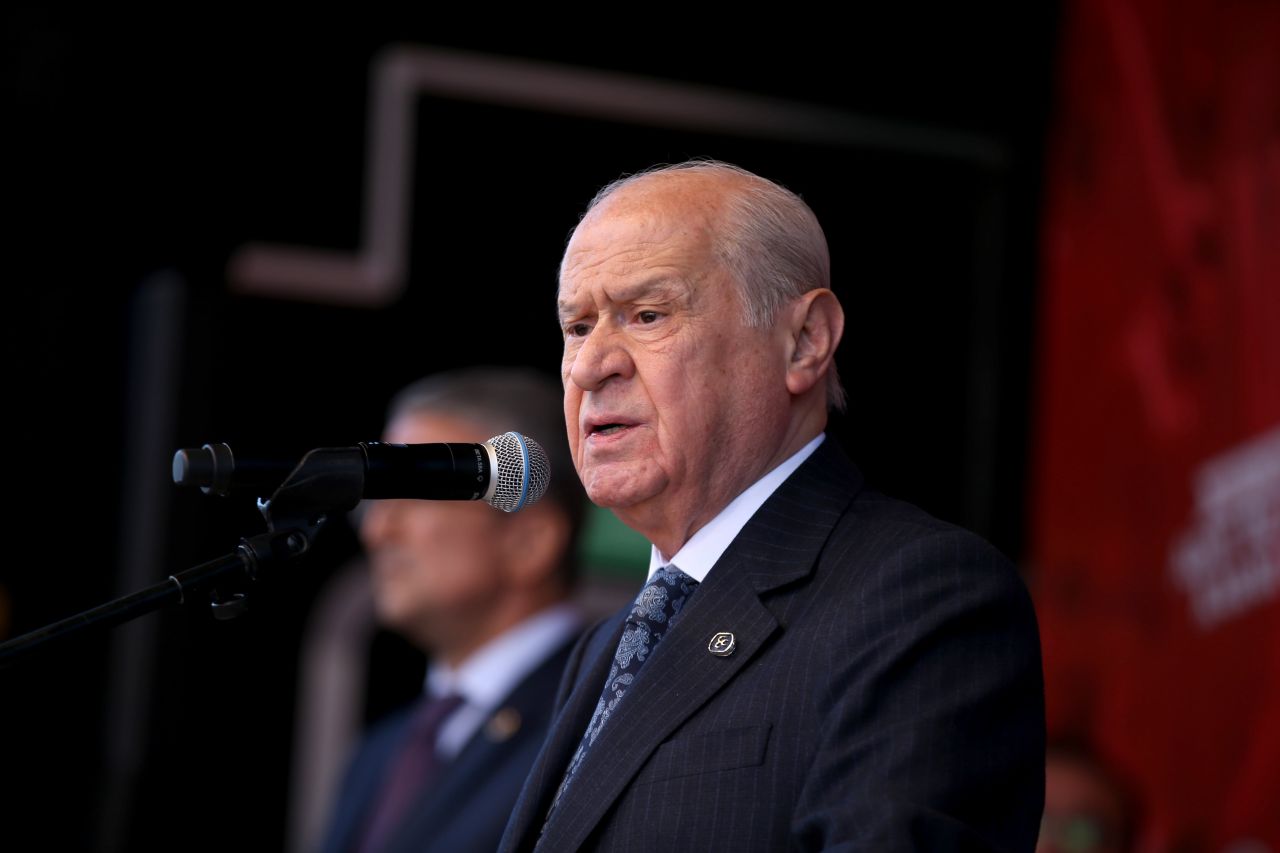 Erzurum tarih yazdı! İşte MHP Lideri Devlet Bahçeli'nin mitinginden kareler... 11