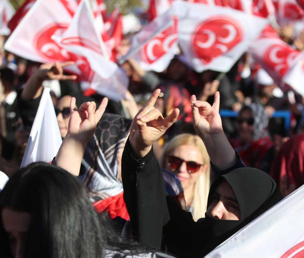 Erzurum tarih yazdı! İşte MHP Lideri Devlet Bahçeli'nin mitinginden kareler... 26