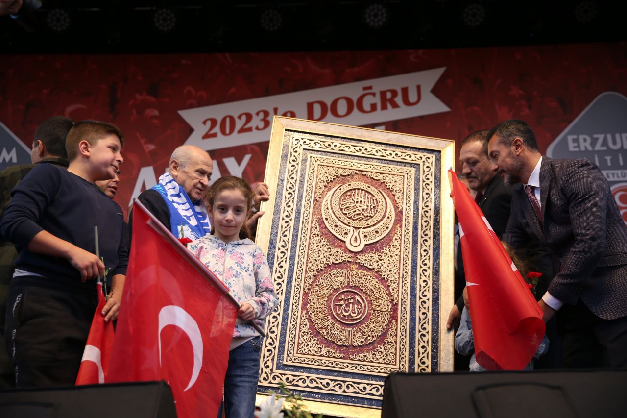 Erzurum tarih yazdı! İşte MHP Lideri Devlet Bahçeli'nin mitinginden kareler... 41