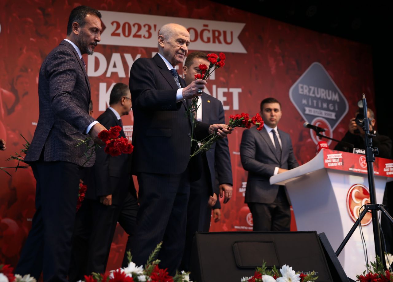 Erzurum tarih yazdı! İşte MHP Lideri Devlet Bahçeli'nin mitinginden kareler... 42