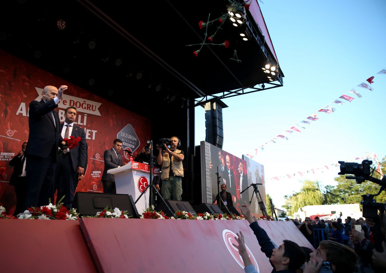 Erzurum tarih yazdı! İşte MHP Lideri Devlet Bahçeli'nin mitinginden kareler... 46