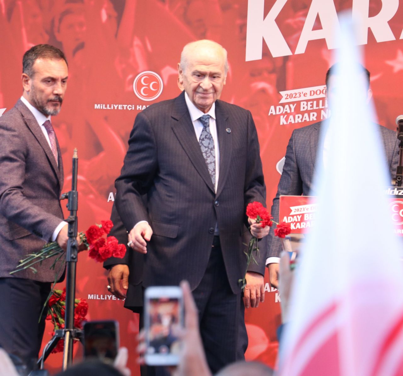 Erzurum tarih yazdı! İşte MHP Lideri Devlet Bahçeli'nin mitinginden kareler... 53