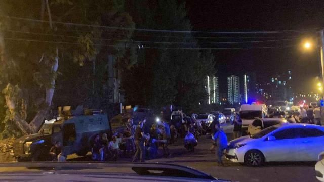 Mersin'de polisevine silahlı saldırı: 1 polis şehit oldu 1 polis yaralandı 3