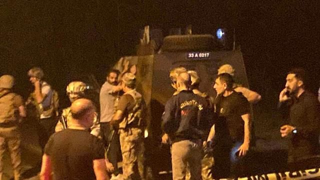 Mersin'de polisevine silahlı saldırı: 1 polis şehit oldu 1 polis yaralandı 5