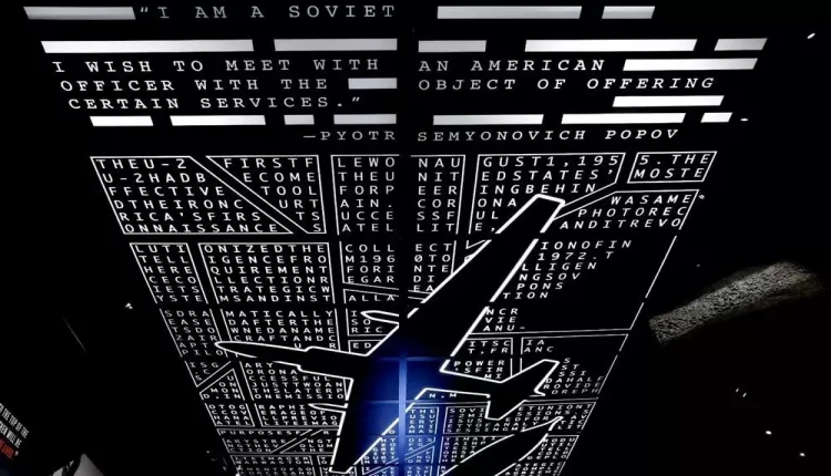 Dünyanın en gizli müzesi: Saddam Hüseyin'in ceketi, Bin Ladin'in silahı ve çok daha fazlası... 18