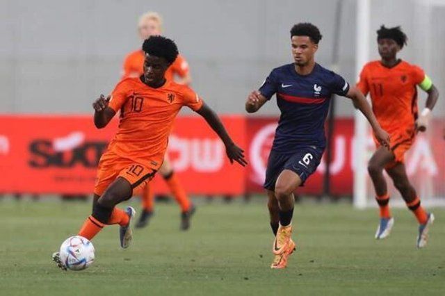 The Guardian Gazetesi en yetenekli genç futbolcuları duyurdu: Tanıdık 3 isim var! 35