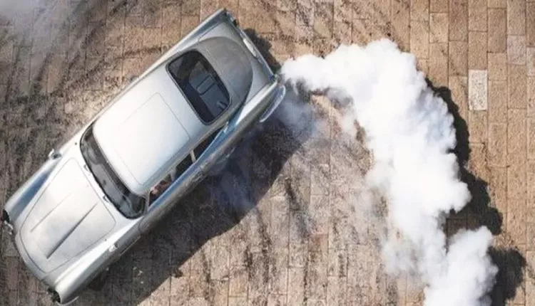 James Bond'un otomobili satıldı, fiyatı dudak uçuklattı 4