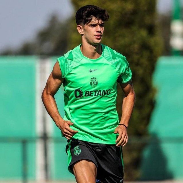 The Guardian Gazetesi en yetenekli genç futbolcuları duyurdu: Tanıdık 3 isim var! 44