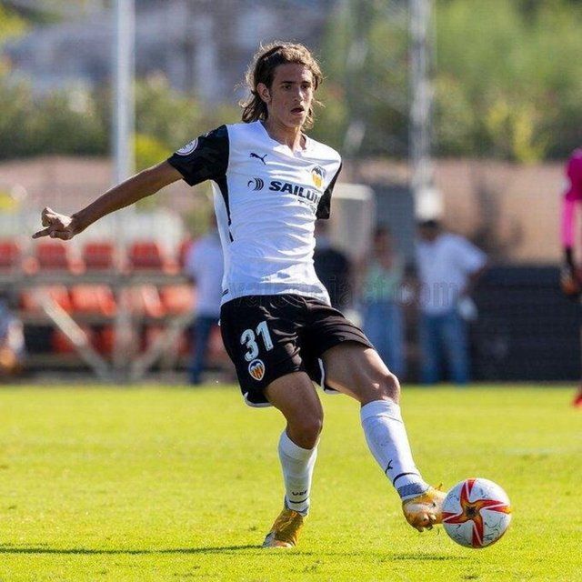 The Guardian Gazetesi en yetenekli genç futbolcuları duyurdu: Tanıdık 3 isim var! 51