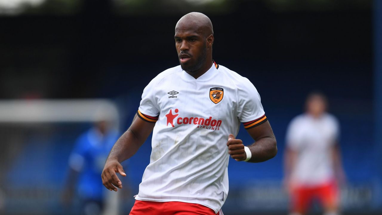 Şota'nın ayrılığının ardından Hull City'de Fatih Terim ve Şenol Güneş bombası 11