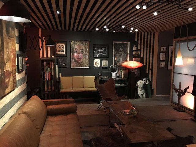 11 adet konteyneri birleştirerek ev yaptı! Siz bir de içini görün: Gözlerinize inanamayacaksınız... 11