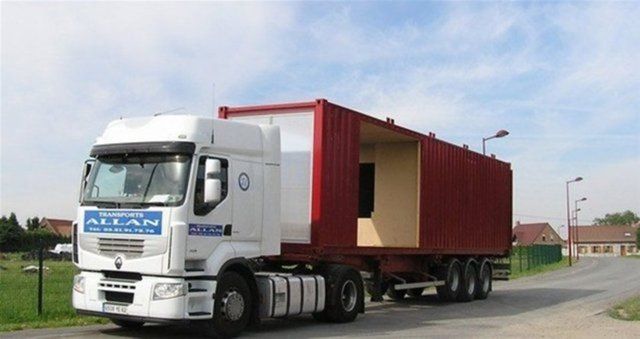 11 adet konteyneri birleştirerek ev yaptı! Siz bir de içini görün: Gözlerinize inanamayacaksınız... 30