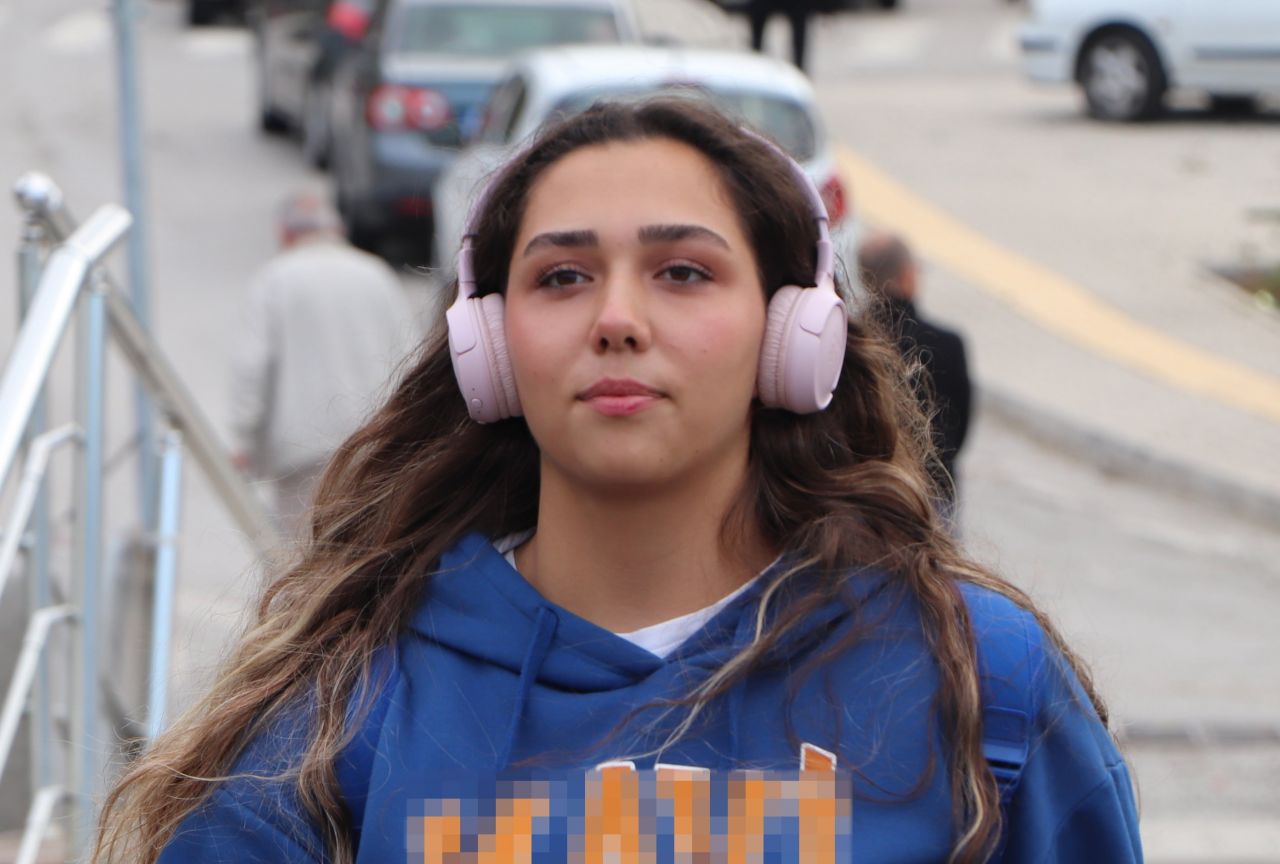 Vatmanın yaptığı ani fren genç kızın hayatını kurtardı 2