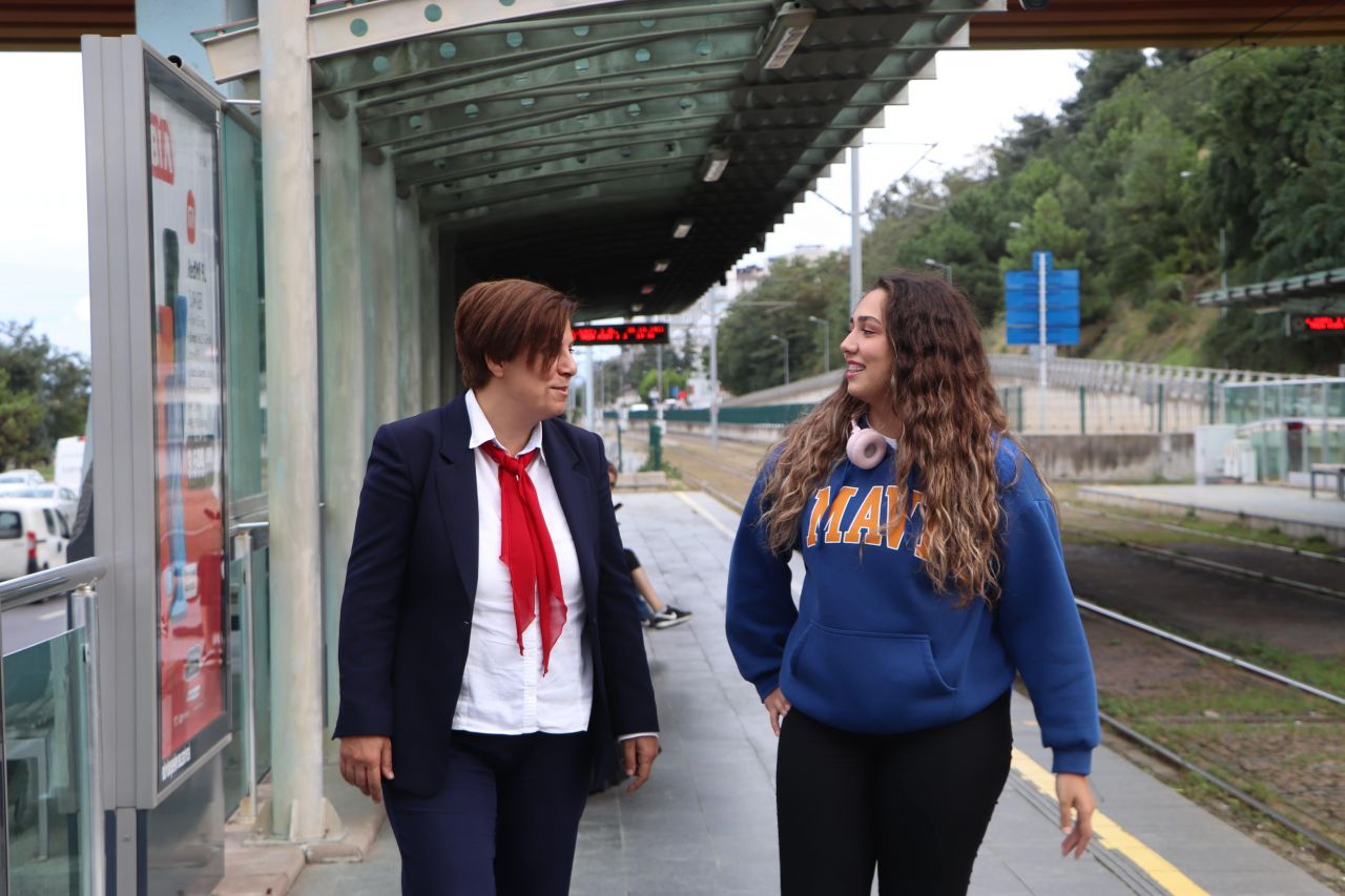 Vatmanın yaptığı ani fren genç kızın hayatını kurtardı 5