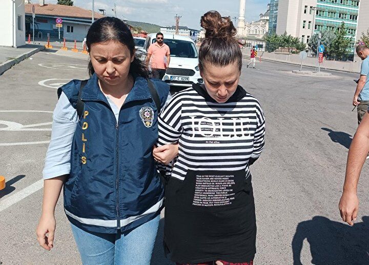 İki aylık bebeğini bıçaklayarak öldüren anne kan dondurdu: Başkaları öldürmesin diye yaptım 3