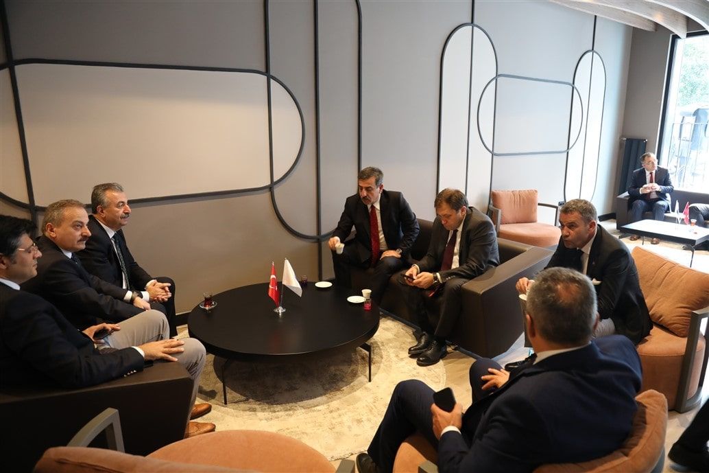 Türkiye Kamu-Sen’in İstanbul misafirhanesi açıldı 13