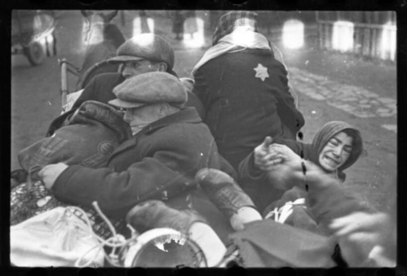 Kanınız donacak: Gömdüğü fotoğraflar Nazi dehşetini gözler önüne serdi! Görenler hayrete düştü... 22