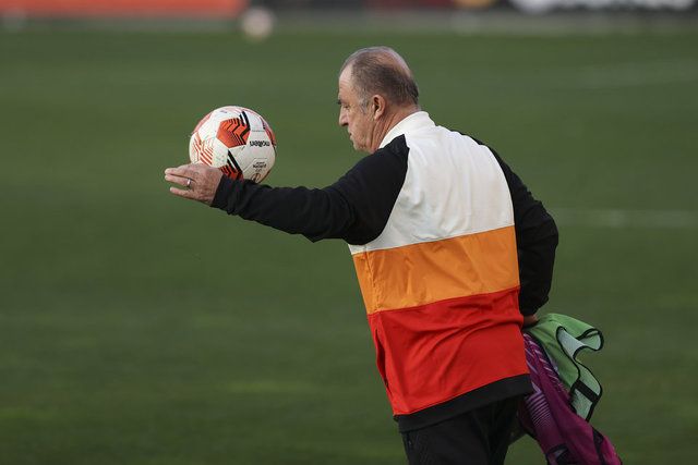 Fatih Terim'i eski öğrencileri anlattı: Maradona kadar efsane biridir... 14